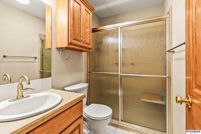 752 Heatherwood Drive, Fremont, NE 68025