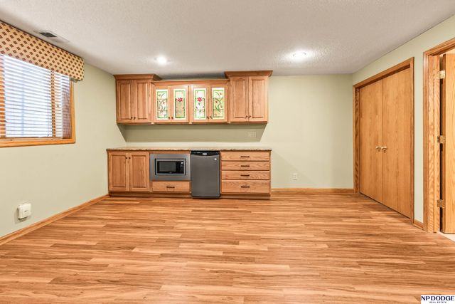 752 Heatherwood Drive, Fremont, NE 68025