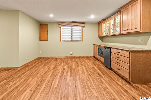 752 Heatherwood Drive, Fremont, NE 68025