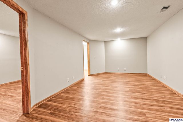 752 Heatherwood Drive, Fremont, NE 68025