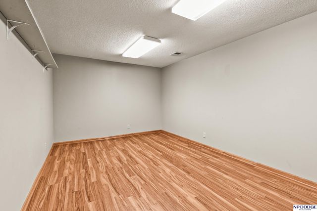 752 Heatherwood Drive, Fremont, NE 68025