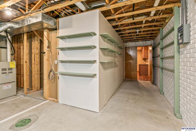 752 Heatherwood Drive, Fremont, NE 68025