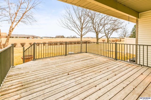 752 Heatherwood Drive, Fremont, NE 68025