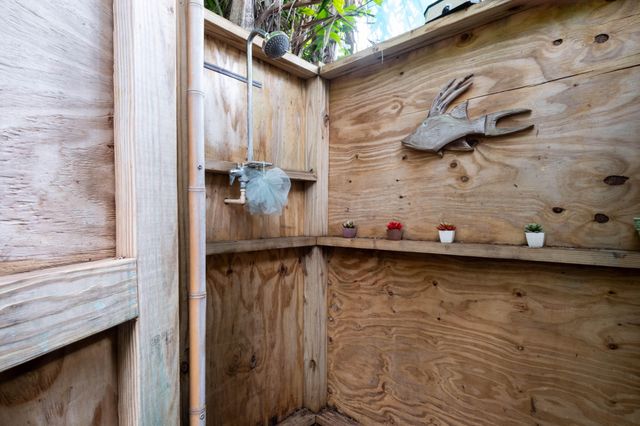 219 Preston Street, Upper Matecumbe Key Islamorada, FL 33036