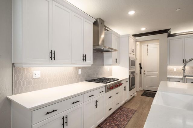 667 Heirloom Lane, Clovis, CA 93619