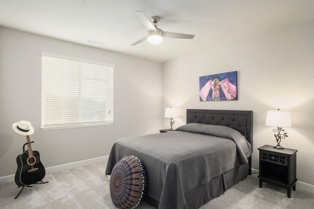 667 Heirloom Lane, Clovis, CA 93619