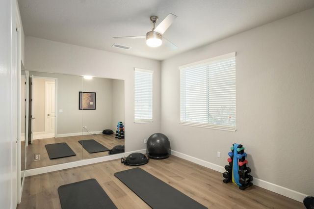 667 Heirloom Lane, Clovis, CA 93619