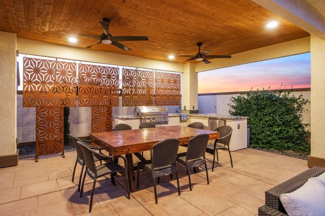 667 Heirloom Lane, Clovis, CA 93619