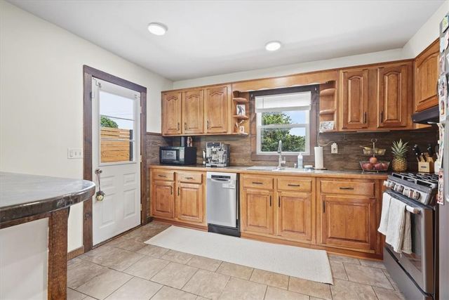 1836 Cloverdale Road, Bethlehem City, PA 18018