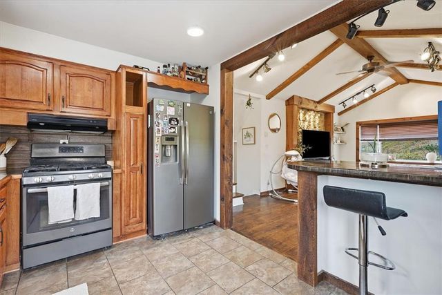 1836 Cloverdale Road, Bethlehem City, PA 18018