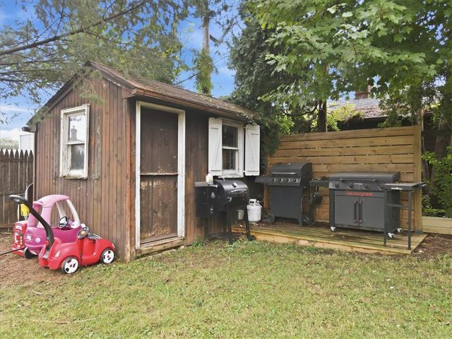 1836 Cloverdale Road, Bethlehem City, PA 18018