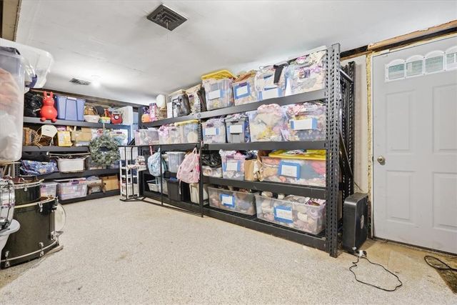 1836 Cloverdale Road, Bethlehem City, PA 18018
