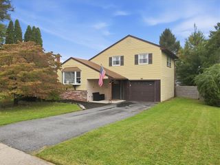 1836 Cloverdale Road, Bethlehem City, PA 18018