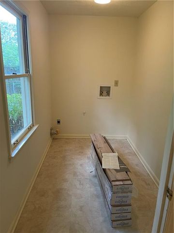 1106 Lakeridge Court, Grayson, GA 30017