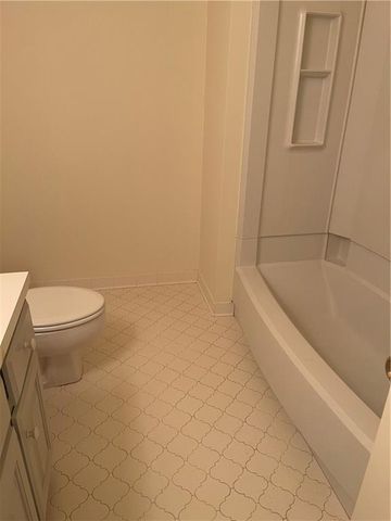 1106 Lakeridge Court, Grayson, GA 30017