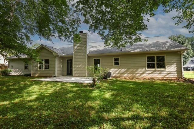 1106 Lakeridge Court, Grayson, GA 30017