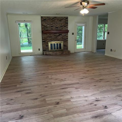 1106 Lakeridge Court, Grayson, GA 30017