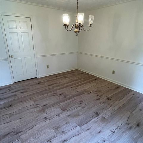 1106 Lakeridge Court, Grayson, GA 30017