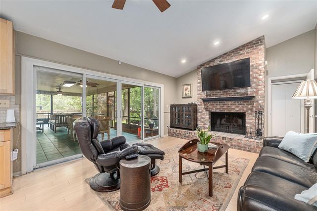 2725 NW 38TH STREET, Gainesville, FL 32605