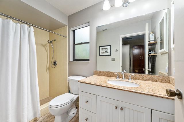 2725 NW 38TH STREET, Gainesville, FL 32605