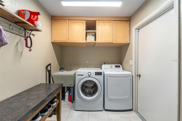2725 NW 38TH STREET, Gainesville, FL 32605