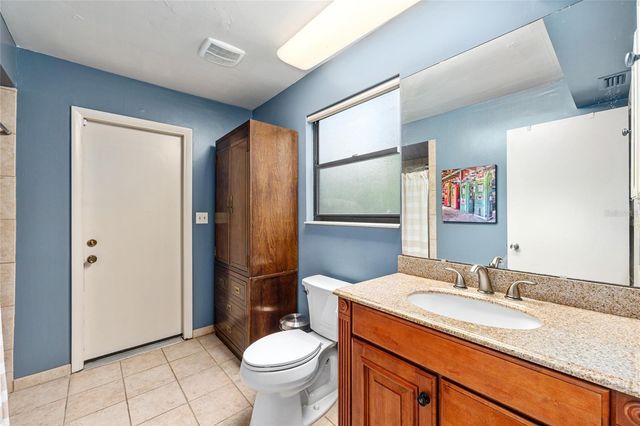 2725 NW 38TH STREET, Gainesville, FL 32605