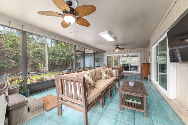 2725 NW 38TH STREET, Gainesville, FL 32605