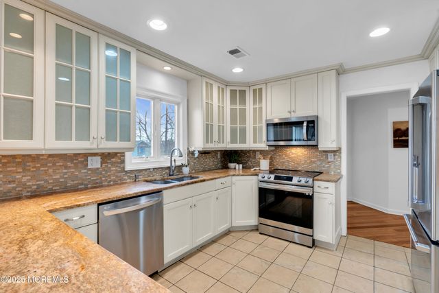 113 Arneytown Hornerstown Road, Allentown, NJ 08501