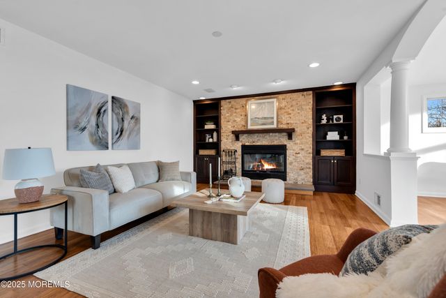 113 Arneytown Hornerstown Road, Allentown, NJ 08501