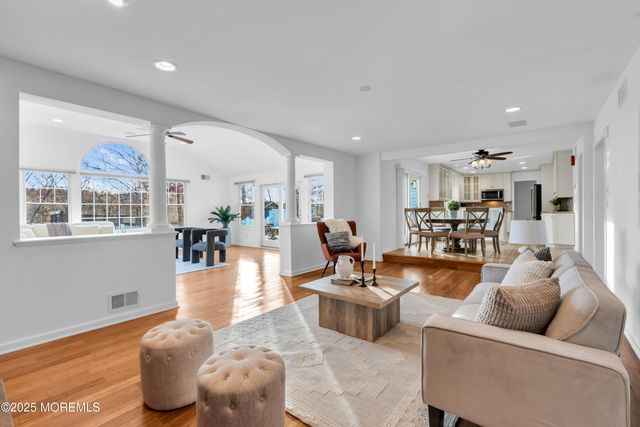 113 Arneytown Hornerstown Road, Allentown, NJ 08501