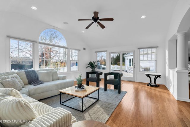 113 Arneytown Hornerstown Road, Allentown, NJ 08501