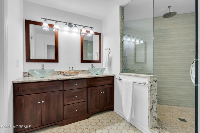 113 Arneytown Hornerstown Road, Allentown, NJ 08501