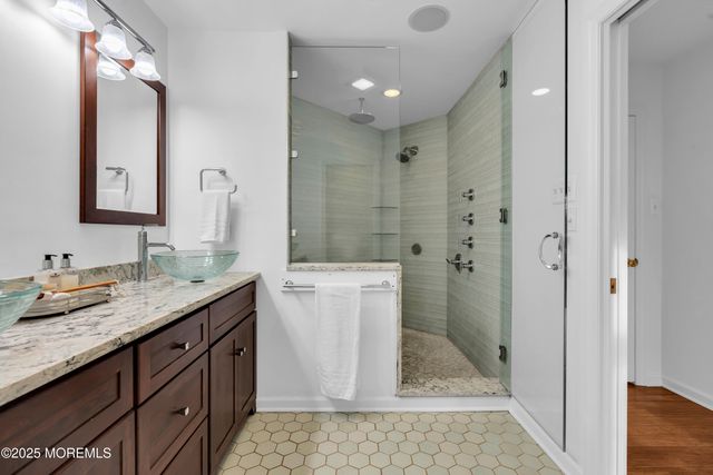 113 Arneytown Hornerstown Road, Allentown, NJ 08501