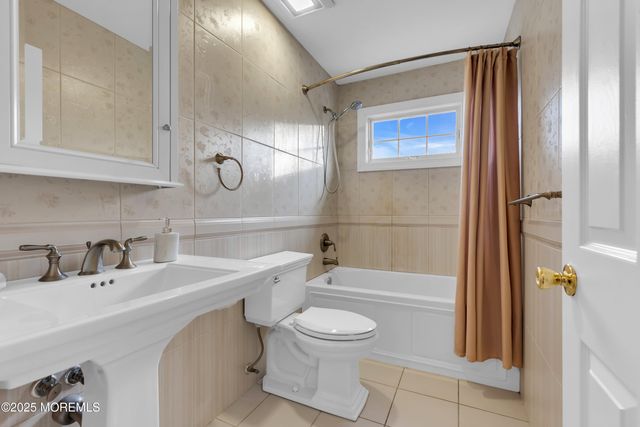 113 Arneytown Hornerstown Road, Allentown, NJ 08501