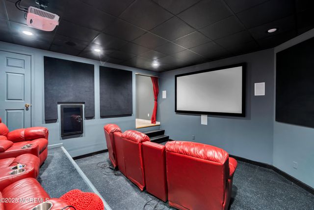 113 Arneytown Hornerstown Road, Allentown, NJ 08501