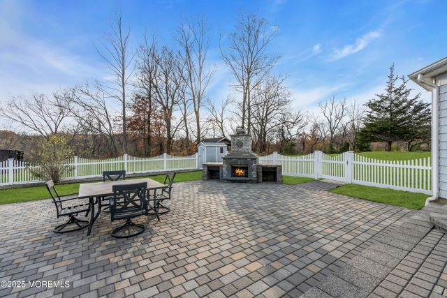 113 Arneytown Hornerstown Road, Allentown, NJ 08501