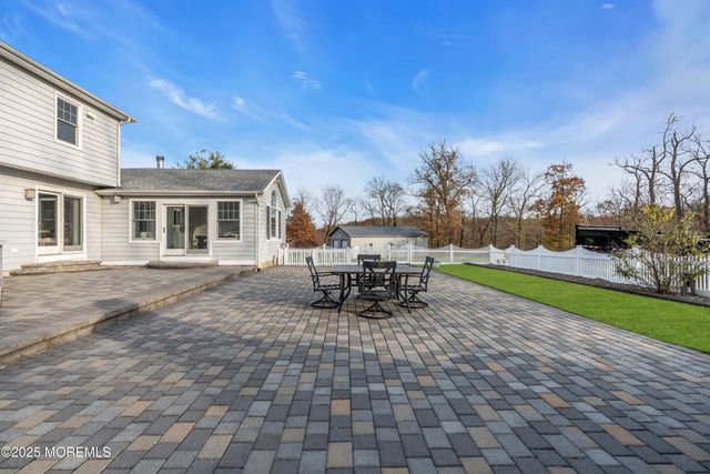 113 Arneytown Hornerstown Road, Allentown, NJ 08501