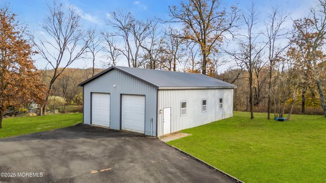 113 Arneytown Hornerstown Road, Allentown, NJ 08501