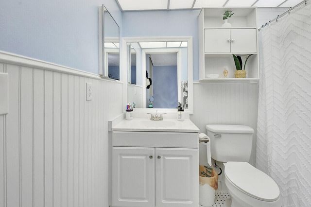 5220 Las Verdes Circle Circle 223, Delray Beach, FL 33484