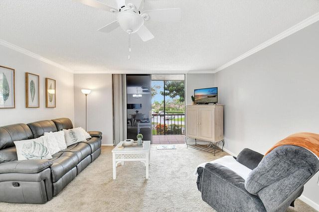 5220 Las Verdes Circle Circle 223, Delray Beach, FL 33484