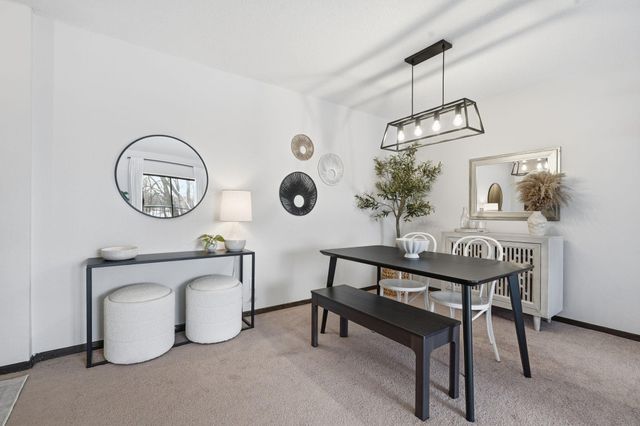 2670 Oxford Street N 242, Roseville, MN 55113