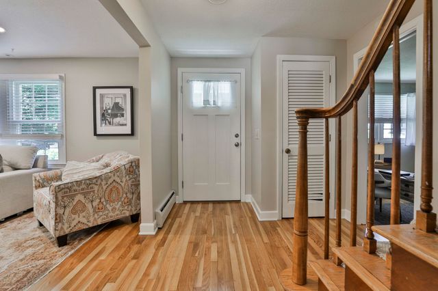 5 Meredith Drive, Nashua, NH 03063
