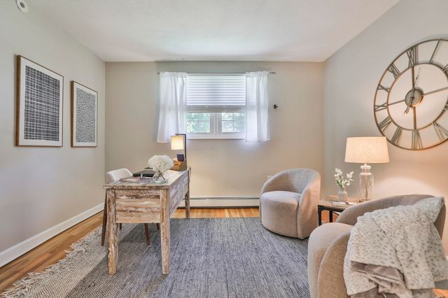 5 Meredith Drive, Nashua, NH 03063