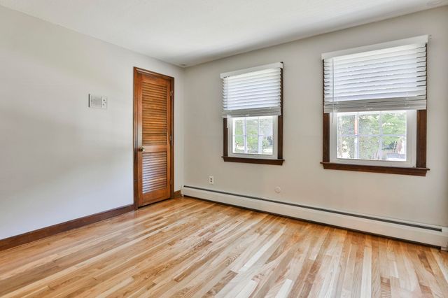 5 Meredith Drive, Nashua, NH 03063