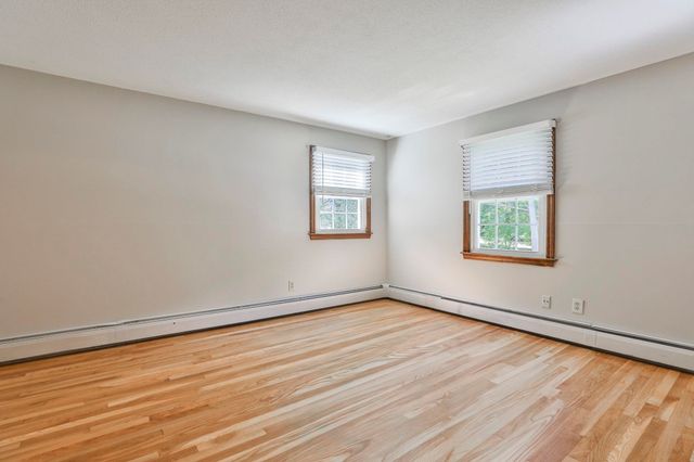 5 Meredith Drive, Nashua, NH 03063
