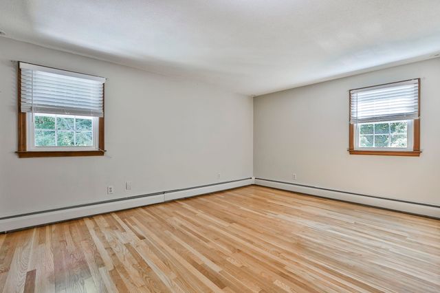 5 Meredith Drive, Nashua, NH 03063