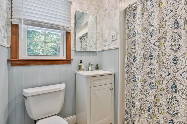 5 Meredith Drive, Nashua, NH 03063