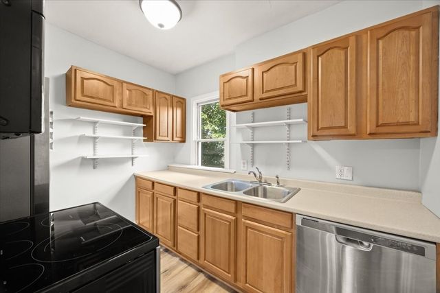 36 Telegraph St 2, Boston, MA 02127