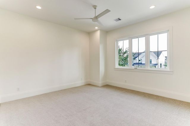 1050 W 42nd Street, Houston, TX 77018