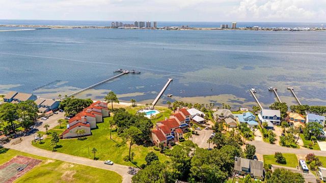 8253 Navarre Pkwy D105, Navarre, FL 32566